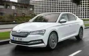 SUPERB Combi iV