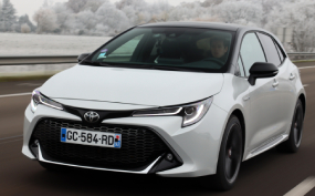 COROLLA Hybryda