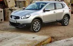 QASHQAI 5 miejsc