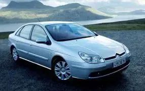 C5 accoudoir boite à gant