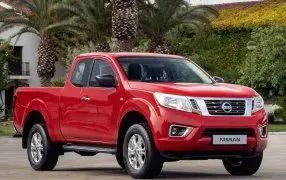 NAVARA NP300 D23 King cab