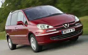 807 - 7 miejsc / indywidualne tylne siedzenia