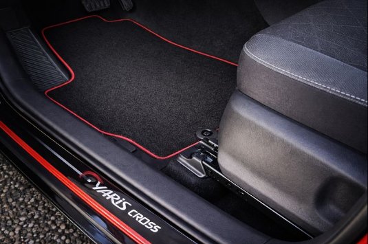 Dywaniki TOYOTA YARIS